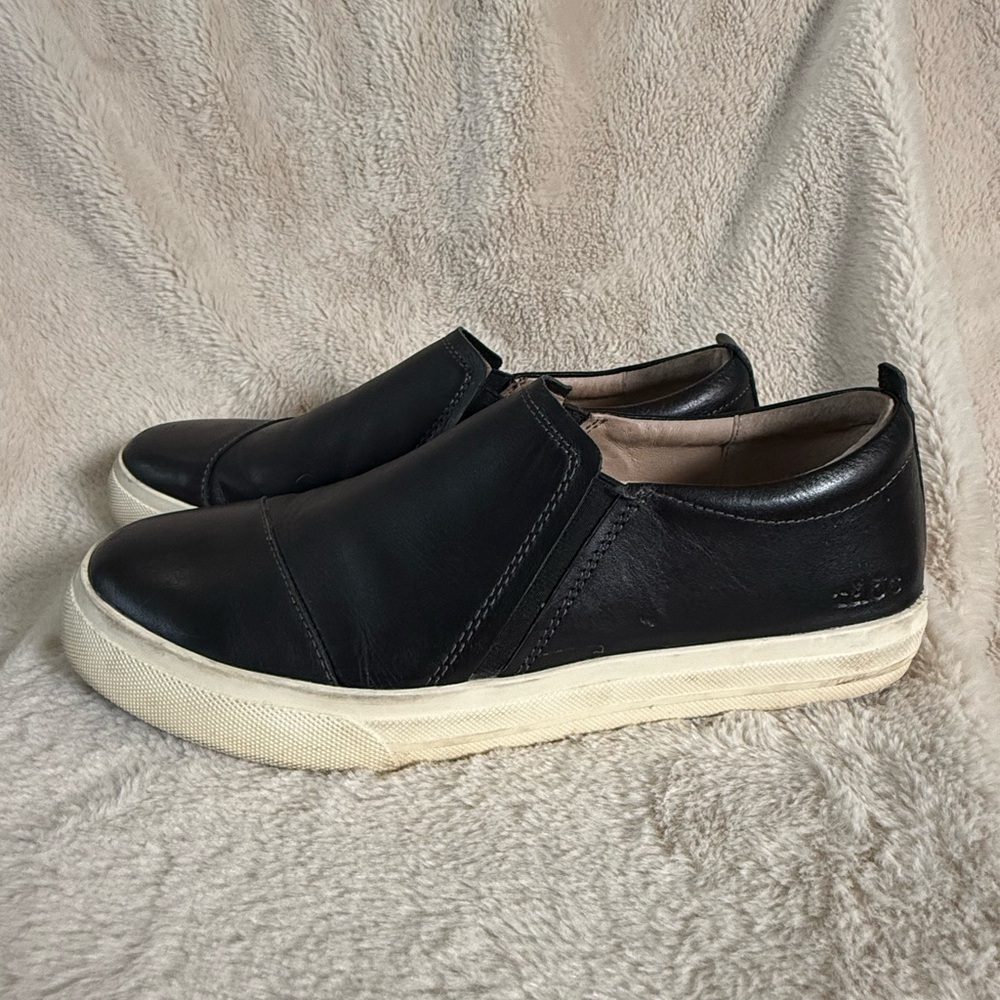 Taos Twin Gore Lux Slip-On Leather Sneakers Womens Sz 9.5